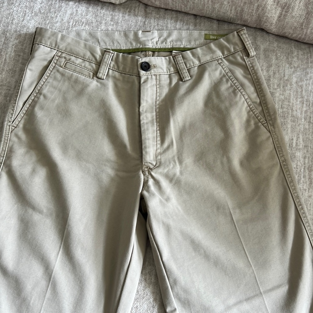 Life Khaki Pants (33 x 32) EUC